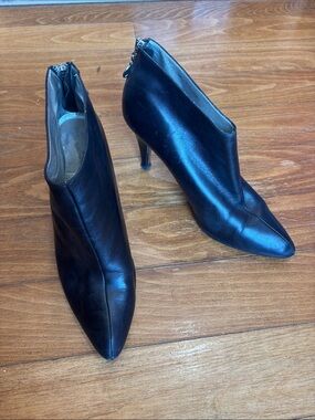 DANIBLACK Black Leather Pointed Toe High Heel Ankle Booties